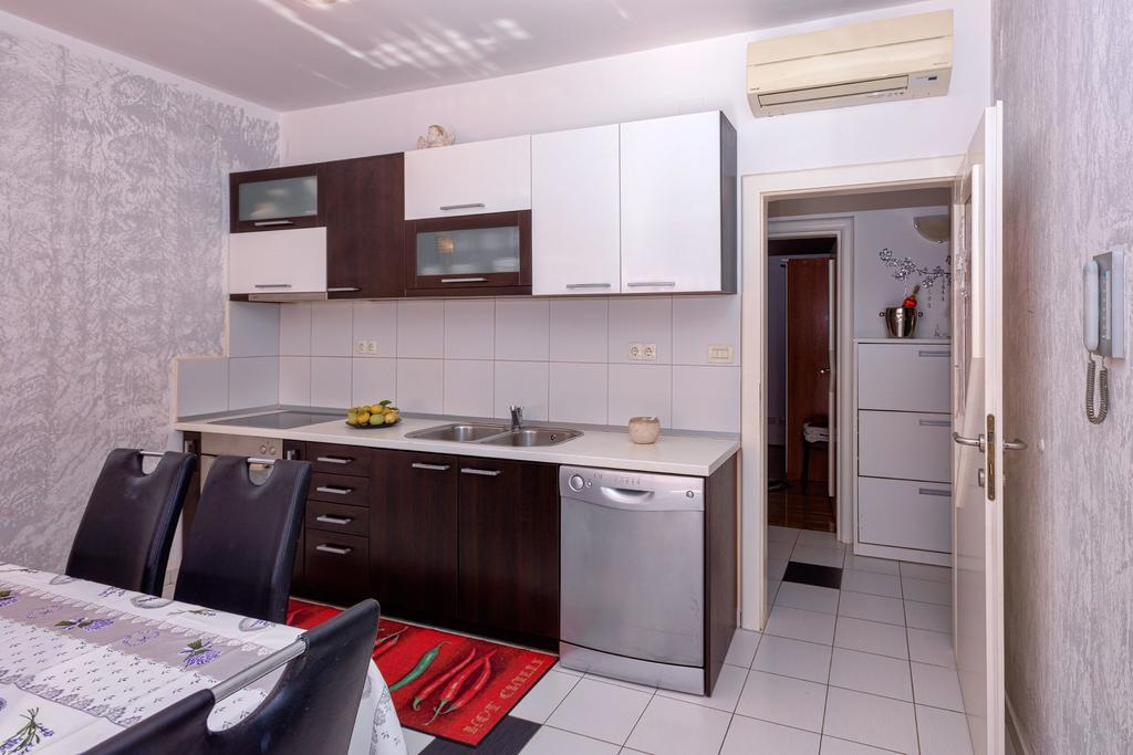 Sunshine Apartment *
